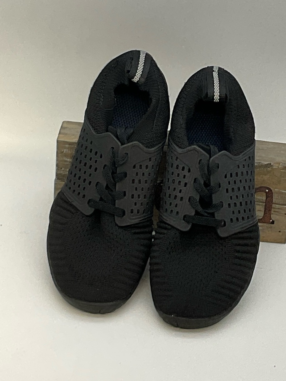 WHITIN Black Knit Slip-On Sneakers Size 40 Casual Athletic Gorpcore